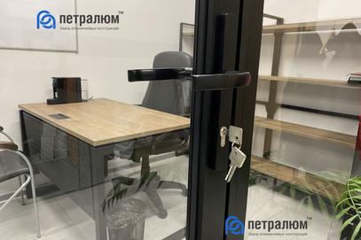 Дизайн переговорной комнаты в офисе: полный гид по оформлению и обустройству